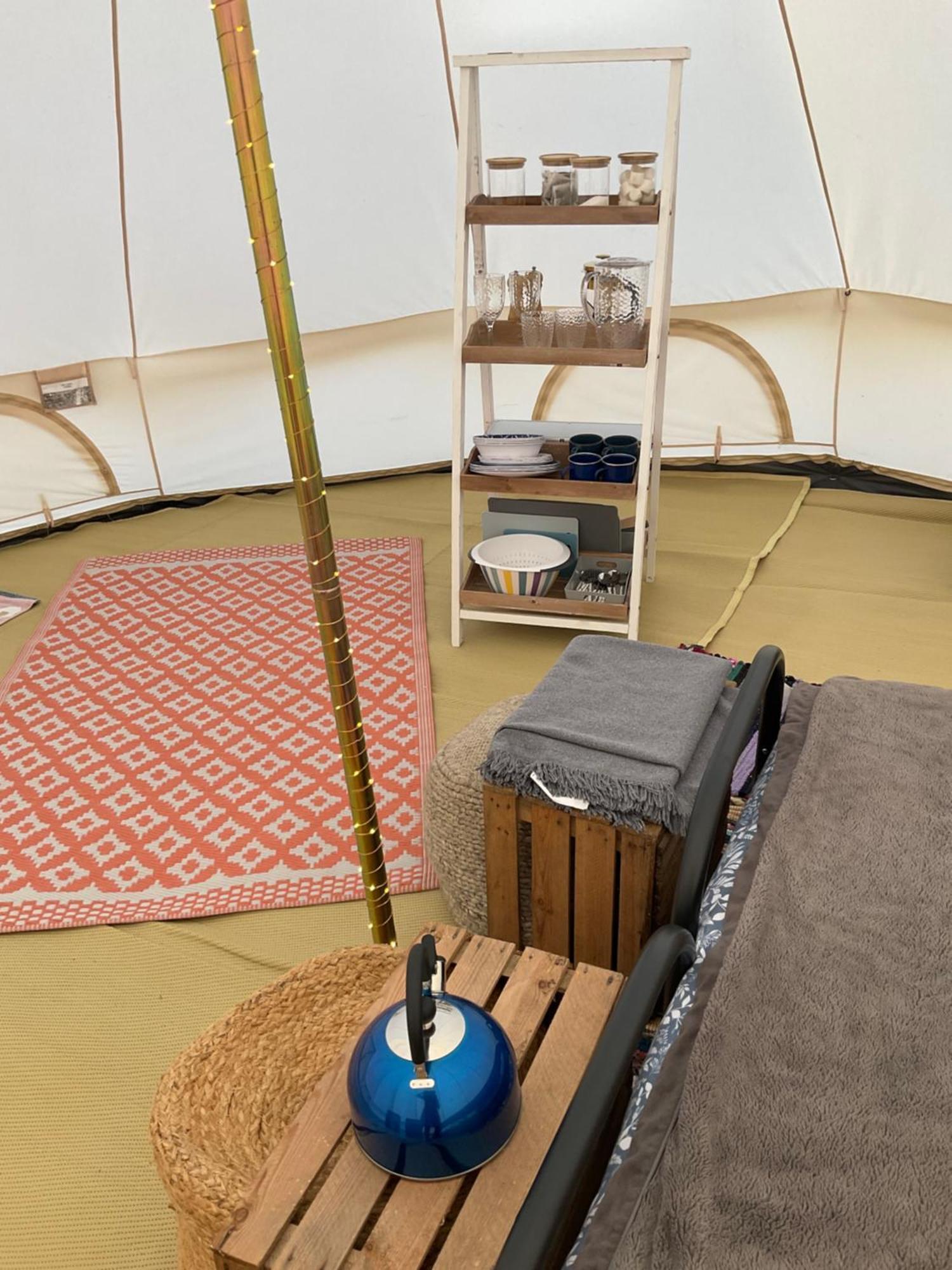 Glamping Meadow Bell Tent Stithians Екстер'єр фото